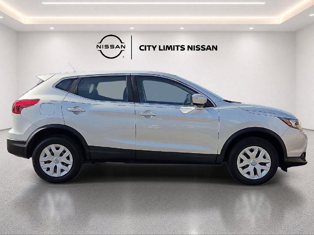 Used 2019 Nissan Rogue Sport S FWD image 6
