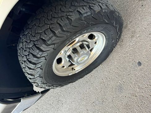 Used 2006 Chevrolet Silverado 2500 LT RWD image 32