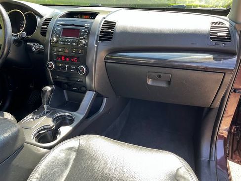 Used 2011 Kia Sorento EX w/ Premium Pkg AWD/4WD image 38