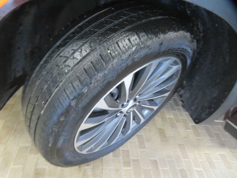 Used 2024 Hyundai Palisade SEL w/ Premium Package image 11