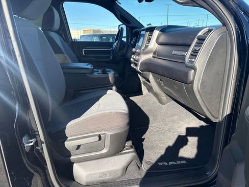 Used 2024 RAM 2500 Big Horn w/ Bed Utility Group image 33