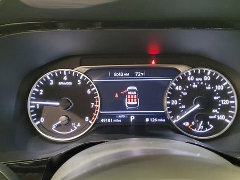 Used 2024 Nissan Pathfinder SV AWD/4WD image 27