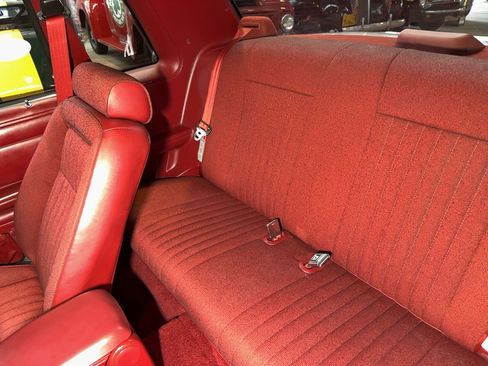 Used 1992 Ford Mustang LX RWD image 62