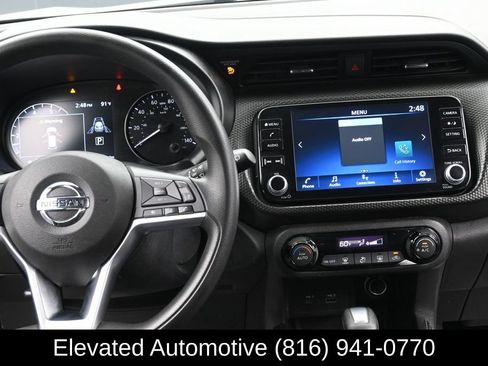 Used 2021 Nissan Kicks SV w/ Interior Electronics Package FWD image 13