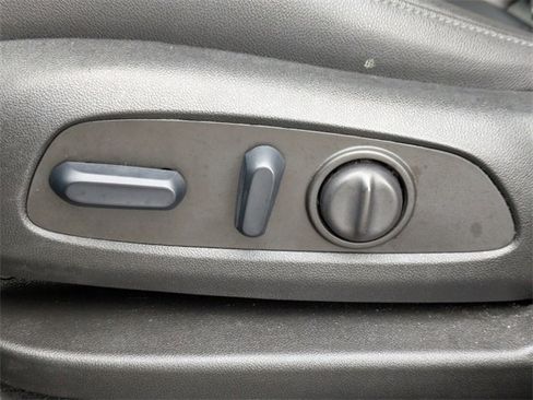 Used 2022 Chevrolet Blazer LT w/ Sound & Technology Package image 23