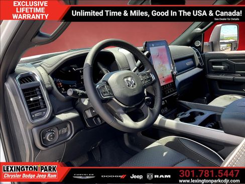 New 2026 RAM 2500 Laramie AWD/4WD image 6