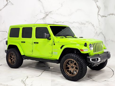 Used 2021 Jeep Wrangler Unlimited Sahara w/ Cold Weather Group AWD/4WD image 5
