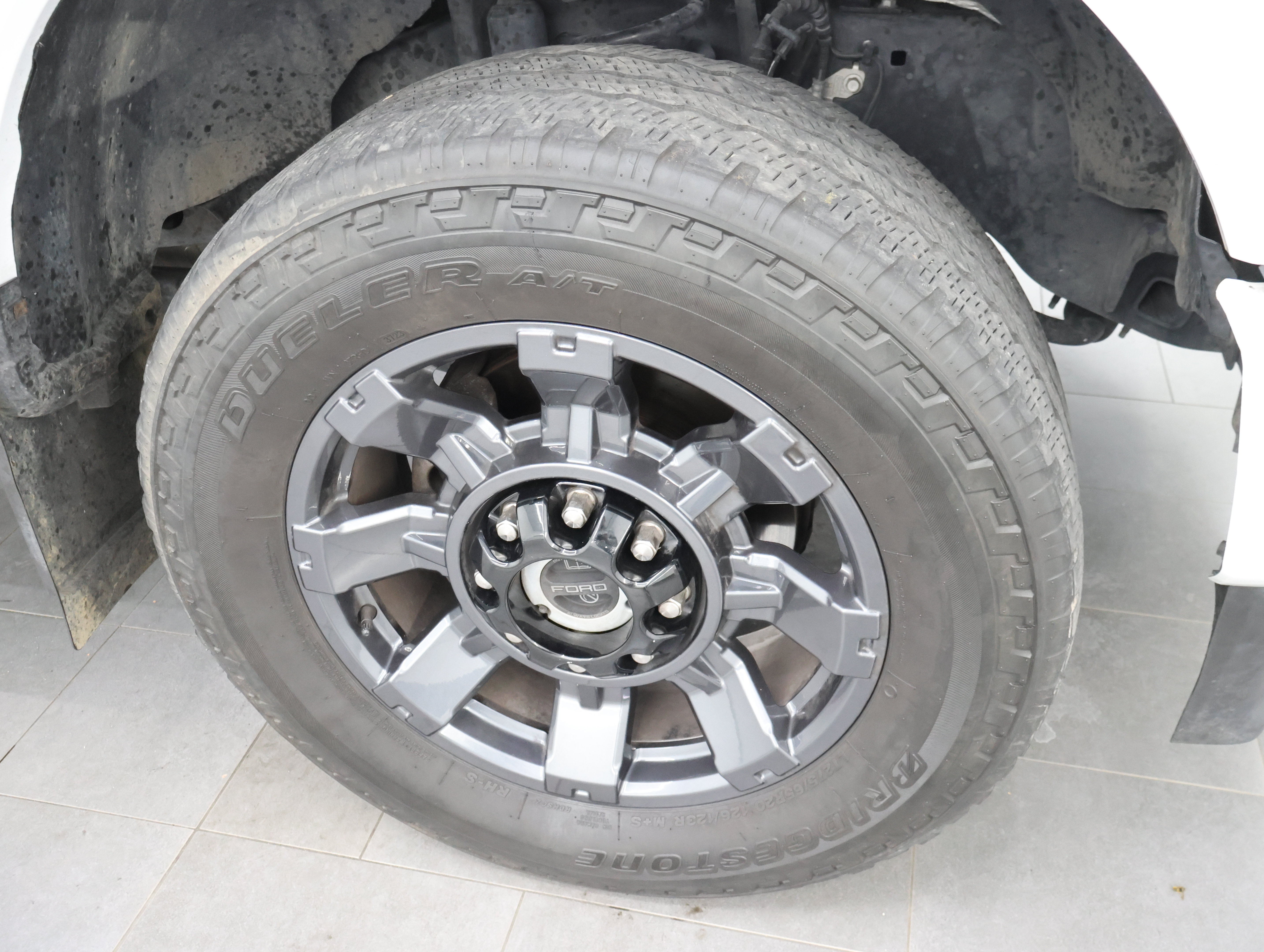 Used 2024 Ford F350 Lariat w/ Sport Appearance Package AWD/4WD image 3
