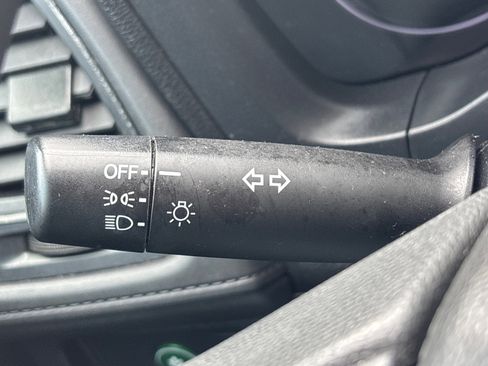 Used 2022 Honda HR-V LX image 18