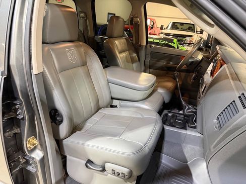 Used 2006 Dodge Ram 3500 Truck Laramie AWD/4WD image 12
