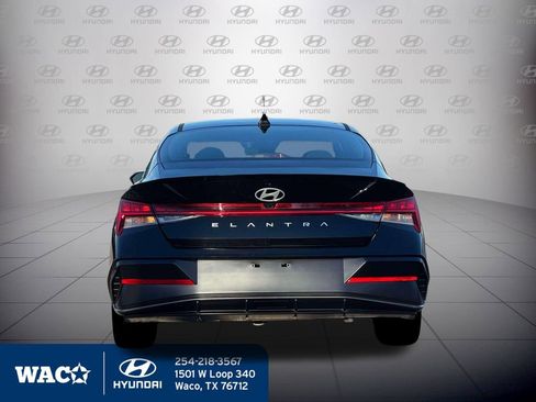 New 2026 Hyundai Elantra SEL Sport image 7