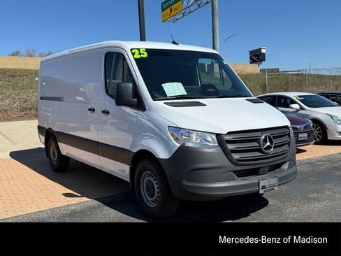 Used 2025 Mercedes-Benz Sprinter 2500 image 1