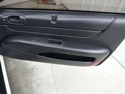 Used 2005 Chrysler Sebring Touring image 35