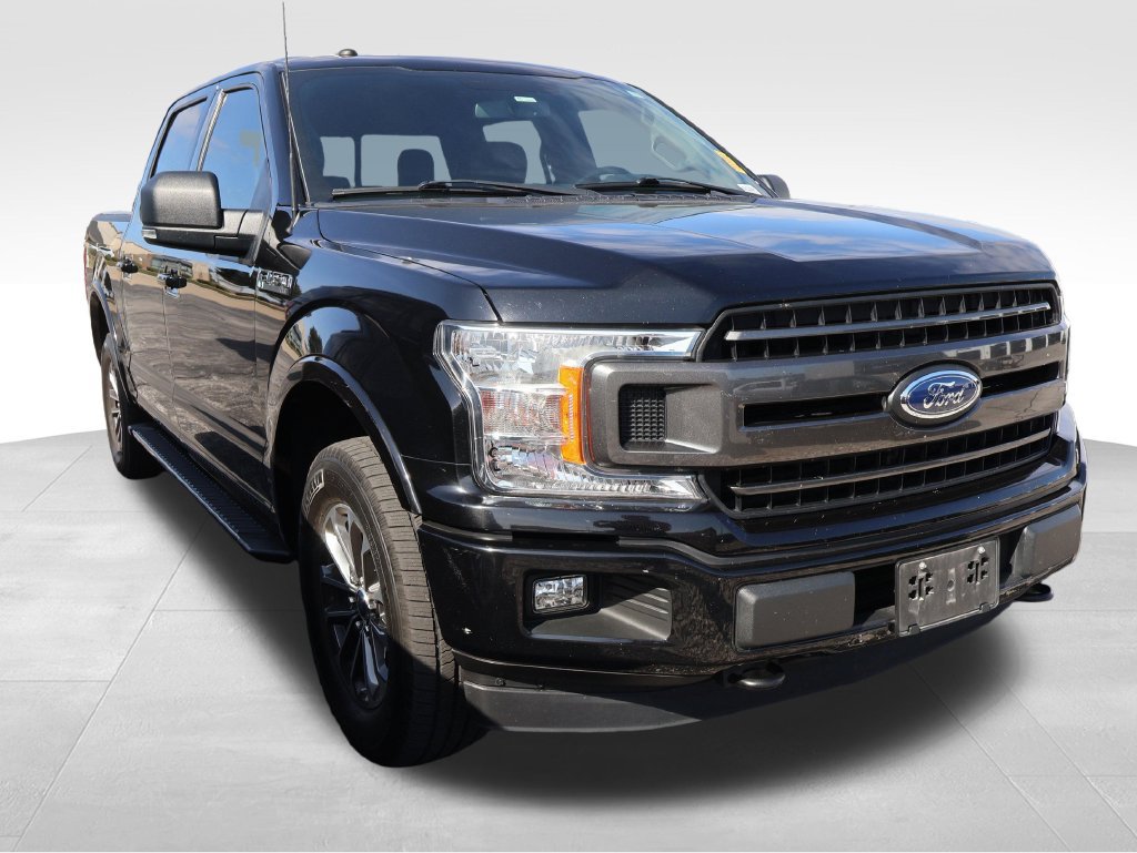 Used 2018 Ford F150 XLT w/ Equipment Group 302A Luxury AWD/4WD image 14