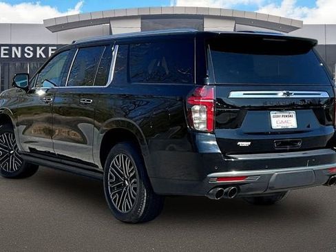 Certified 2023 Chevrolet Suburban High Country AWD/4WD image 12