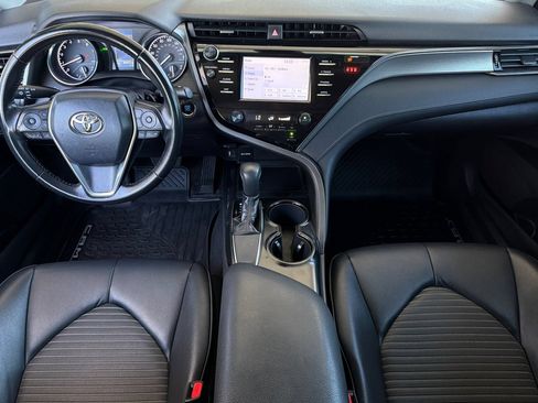 Used 2019 Toyota Camry SE w/ Convenience Package FWD image 15