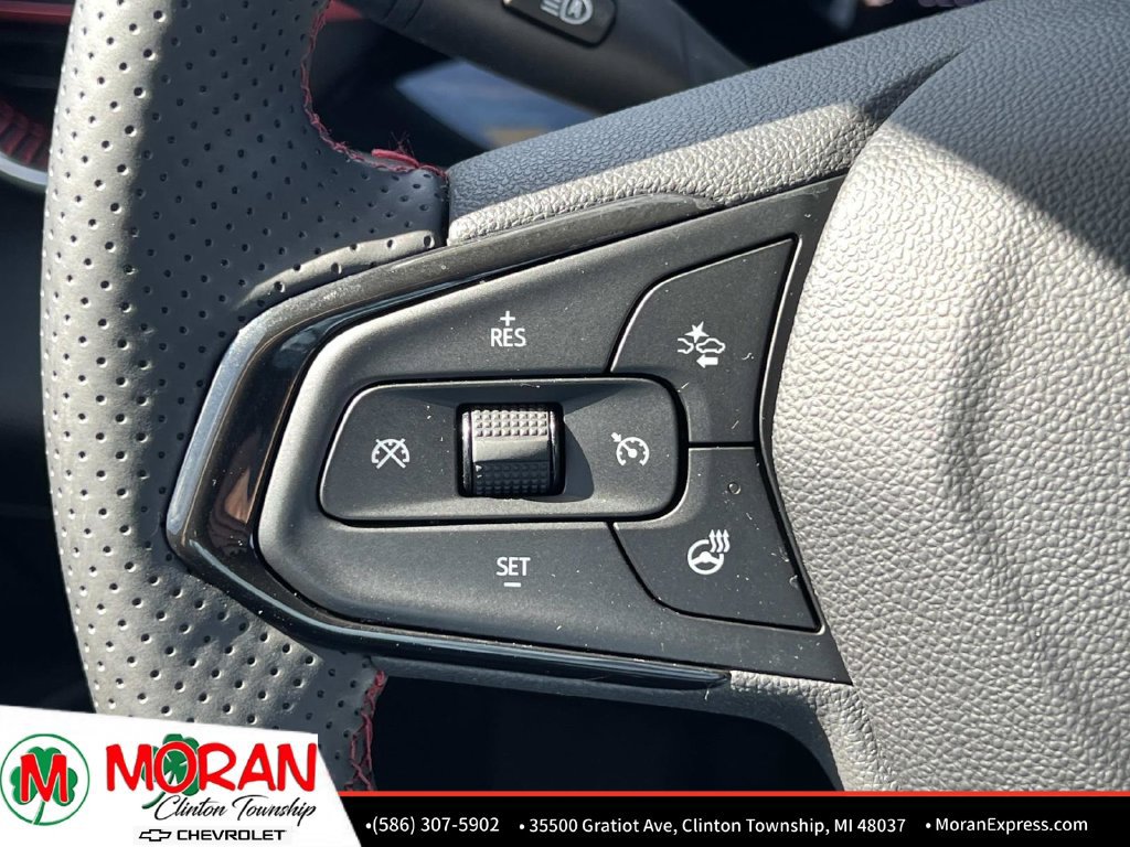 Certified 2024 Chevrolet Trax RS w/ Driver Confidence Package FWD image 25