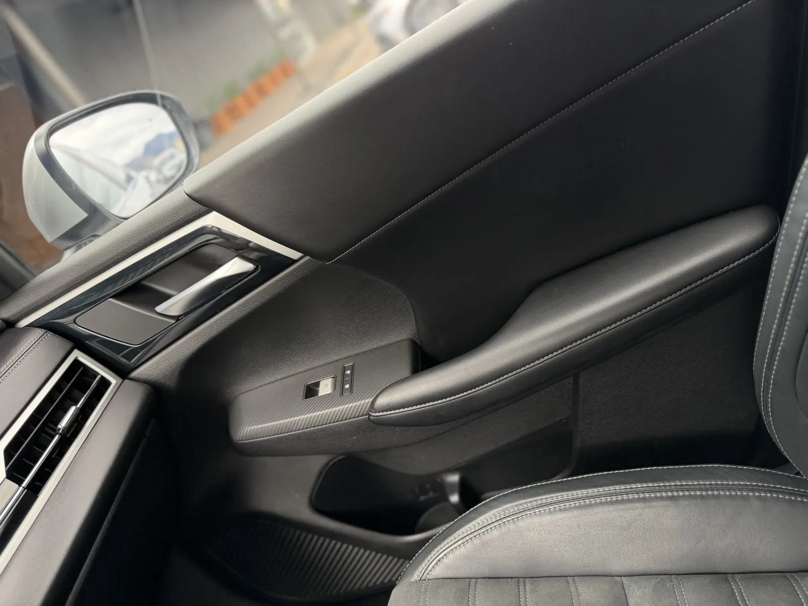 Used 2022 Mitsubishi Outlander SE AWD/4WD image 38