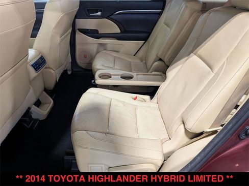 Used 2014 Toyota Highlander Limited image 4