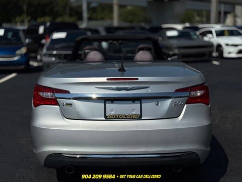 Used 2012 Chrysler 200 Touring FWD image 5