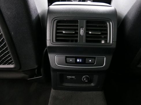 Certified 2024 Audi Q5 e Premium Plus w/ Premium Plus Package image 31