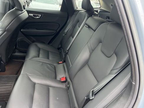 Used 2023 Volvo XC60 B5 Plus w/ Climate Package image 8