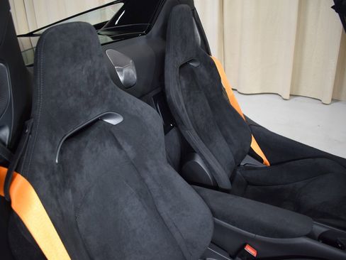 New 2025 McLaren Artura Spider image 17