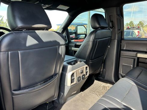 Used 2022 Ford F250 4x4 Crew Cab Super Duty image 18