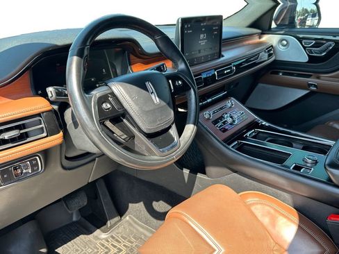 Used 2020 Lincoln Aviator Reserve w/ Equipment Group 202A AWD/4WD image 15