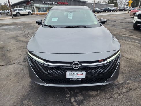 New 2026 Nissan Sentra SR image 3