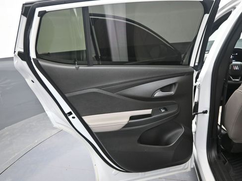 Used 2025 Buick Envista Avenir FWD image 27
