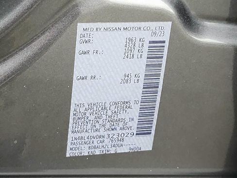 Used 2024 Nissan Altima 2.5 SV FWD image 26