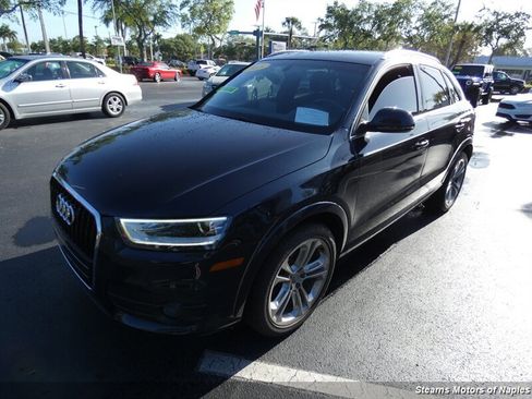 Used 2015 Audi Q3 2.0T Prestige w/ Prestige Package image 3