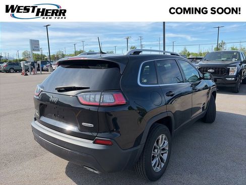 Used 2021 Jeep Cherokee Latitude Lux w/ Comfort/Convenience Group AWD/4WD image 2