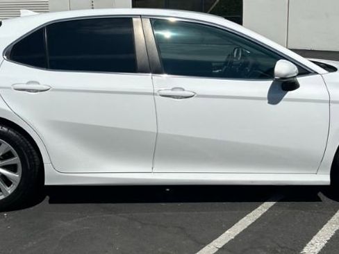 Used 2023 Toyota Camry LE image 3