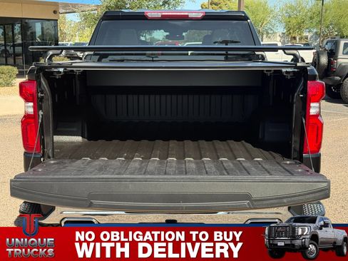 Used 2024 Chevrolet Silverado 1500 LTZ AWD/4WD image 8