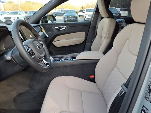 New 2026 Volvo XC60 B5 Plus w/ Protection Package Premier image 17