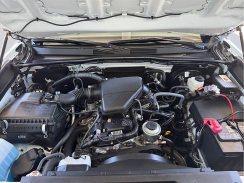 Used 2023 Toyota Tacoma SR AWD/4WD image 9