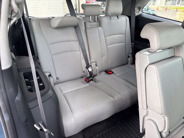 Used 2017 Honda Pilot Touring image 21
