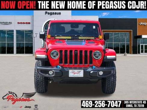 Used 2022 Jeep Wrangler Unlimited Rubicon 4xe w/ Cold Weather Group AWD/4WD image 6