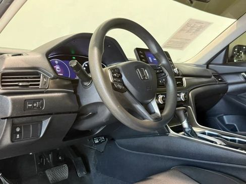 Used 2020 Honda Accord LX image 12