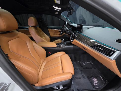 Used 2023 BMW 530i xDrive image 33