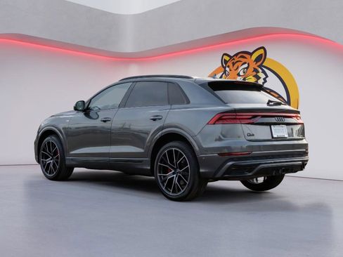 Used 2021 Audi Q8 Prestige image 7