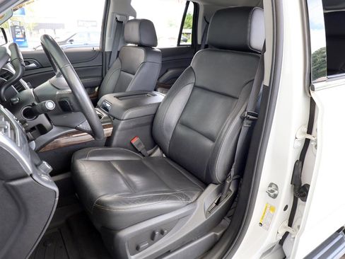 Used 2019 Chevrolet Tahoe LT RWD image 14