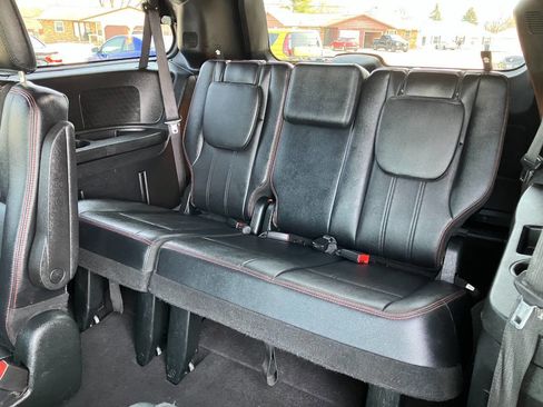 Used 2018 Dodge Grand Caravan GT image 12