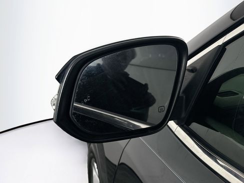 Used 2018 Toyota Highlander Limited Platinum image 16