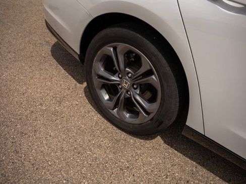 Used 2024 Honda Accord EX-L image 10