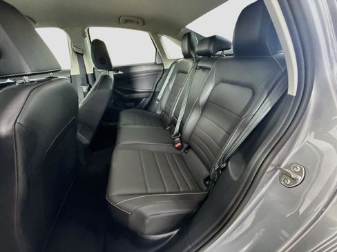 Used 2024 Volkswagen Jetta SE FWD image 25