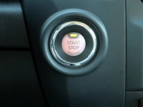 Certified 2024 Nissan Titan SV w/ SV Convenience Package image 21