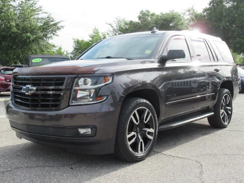 Used 2018 Chevrolet Tahoe Premier AWD/4WD image 3